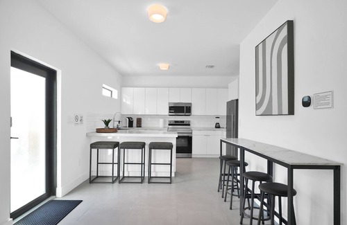 East Little Havana Villa | Modern Villa 1 in Miami close to Brickell, Wynwood, near everything