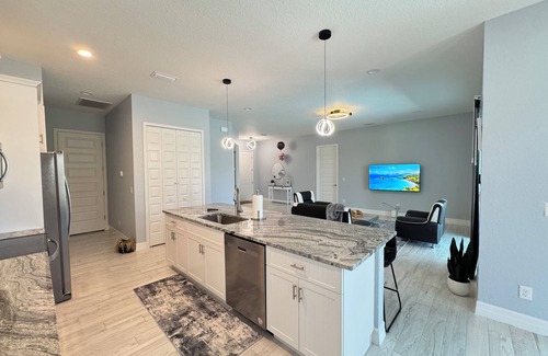 Pine Valley Casa | Modern Villa 4BR/2BA heated pool near Boca Grande