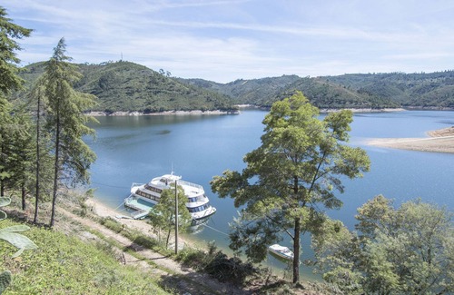Ferreira do Zezere Villa | Villa moderna a poca distancia de la presa del río Castelo de Bode