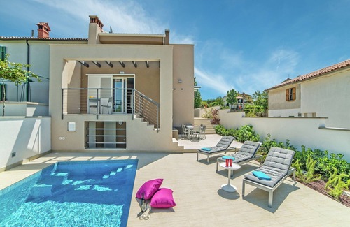 Salakovci Villa | Villa moderna en Salakovci con piscina privada