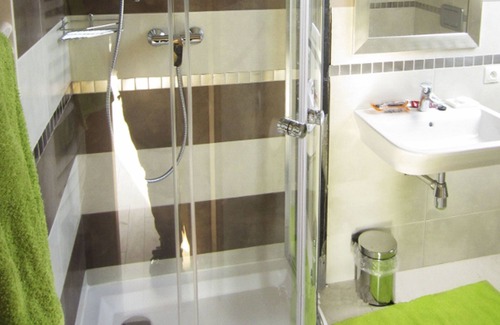 Zwardon Villa | Villa moderna en Zwardon con sauna