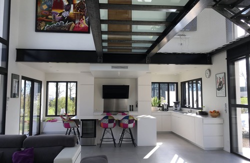 Rouffiac-Tolosan Casa | Modern villa with swimming pool, large terrace and pétanque court
