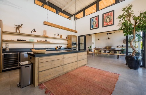 Tamarindo Villa | Modern villa with amazing infinity swimming pool a few steps from Tamarindo