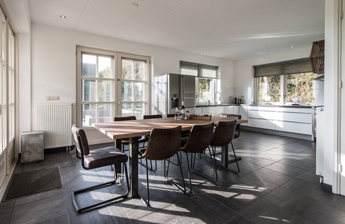 Hollum Casa | Modern villa with jacuzzi. Village Hollum, forest and beach on walking distance.