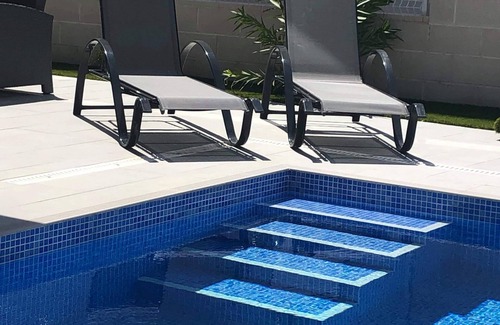 Orihuela Costa Villa | Villa moderna con piscina privada.