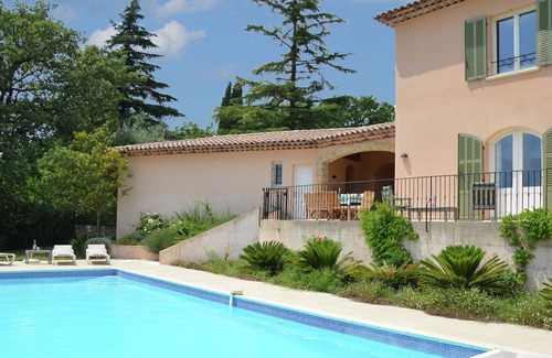 Cabris Villa | Villa moderna con piscina privada en Cabris