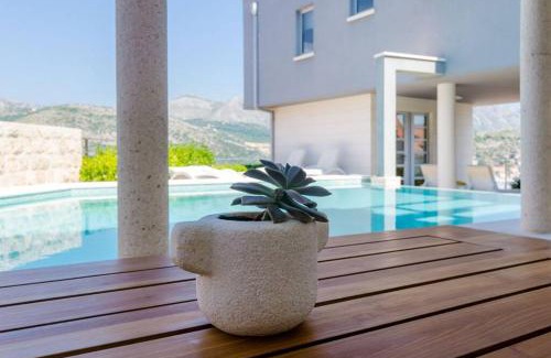Babin Kuk Apartamento | Modern Villa with Swimming Pool - Penthouse