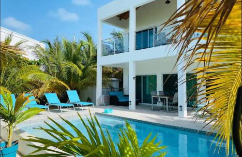Grace Bay Apartamento | Modern villas at Grace Bay, Turks and Caicos Islands