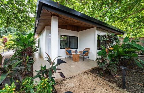 Tamarindo Apartamento | Modern Villas in Tropical Community by Tamarindo