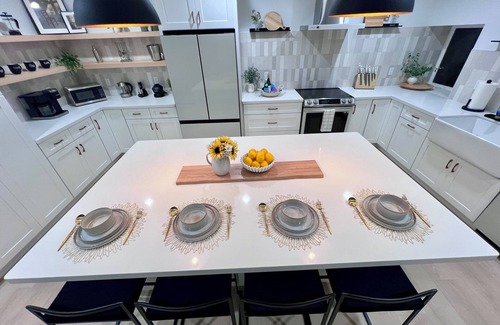Mount Hamilton Casa | Modern Vineyard Oasis 2 br/ 2ba
