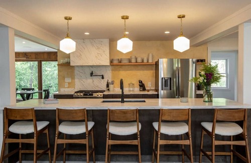 Town of Marbletown Casa | Modern waterfront on Esopus Creek in Kingston