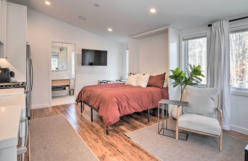 Columbus Apartamento | Modern Wellness Retreat on 5-Acre Micro Farm!