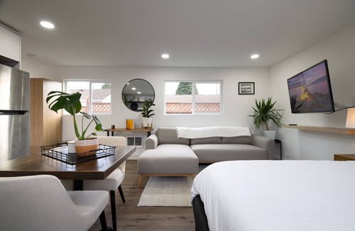 Arbor Heights Casa | Modern West Seattle Bungalow