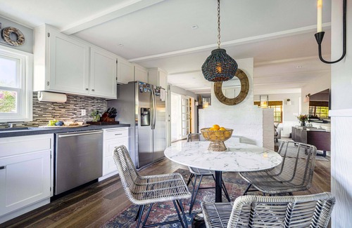 Healdsburg Casa | Casa moderna del vino del campo en Healdsburg histórico, ubicación del premiere