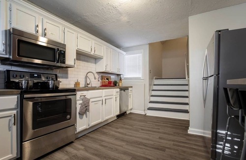 Smoketown Jackson Casa | Modern yet historic 3BR House by CozySuites
