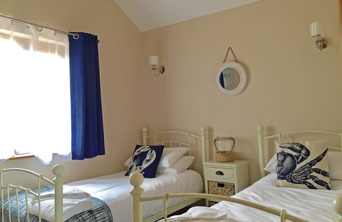 Upwood Chalet De Esquí | 2 bedroom accommodation in Ramsey, Nr Huntingdon