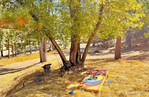 Oakhurst Cabina | Modern Yosemite Cabin, 15min Bass Lake, Sleeps 8