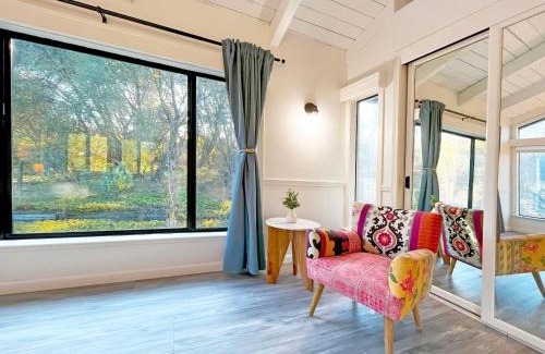 Oakhurst Casa | Modern Yosemite Cabin, 15min Bass Lake, Sleeps 8