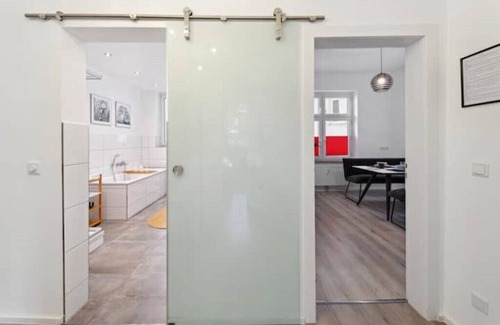 Suedviertel Apartamento | Modern & Zentral I 5 Pers. I PS4 I Netflix I Wlan