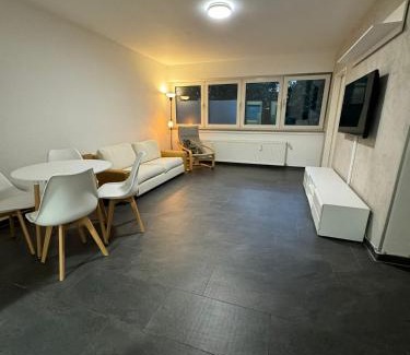 Leverkusen Apartamento | Modern & Zentral in Lev, schnell in Köln DDorf, schnelles WIFI, Netflix