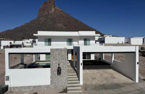 San Carlos Villa | Moderna Casa , Cerro Tetakawi , Piscina, 5min playa