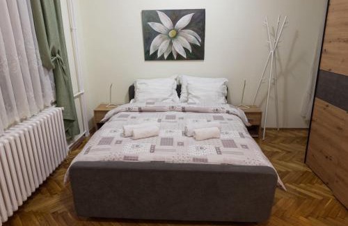 Sremska Mitrovica Apartamento | ModernA Hall One Bedroom