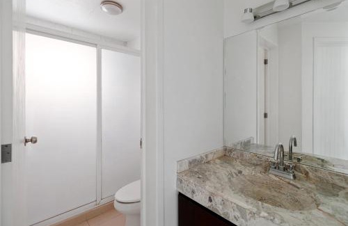 Desarrollo San Pablo Apartamento | Moderna Suite Alberca Ubicadísima Av Bernardo Quintana 9A