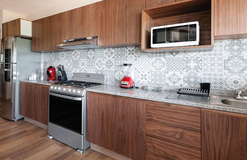 Valle de Bravo Apartamento | Moderna Villa con Hermosa Vista al Lago
