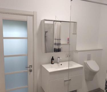 Drolshagen Apartamento | Moderne 2-Zimmer-Ferienwohnung in zentraler, ruhiger Lage