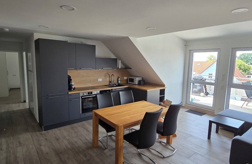 Gunzenhausen Apartamento | Moderne 3 Zimmer Wohnung Panorama mit Großem Balkon für 4P. + Wifi und Parkplatz
