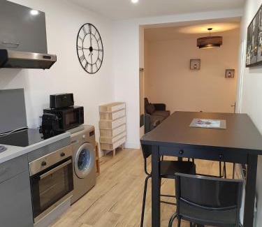 Saint-Jean-de-Vedas Apartamento | Moderne et chaleureux duplex en centre-ville