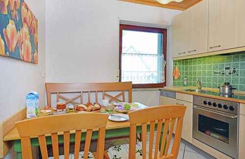 Eimelrod Apartamento | Moderne Ferienwohnung mit Garten en Eimelrod
