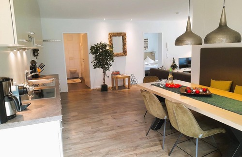 Tschagguns Apartamento | Moderne Ferienwohnung für 6 Personen mit 2 Terassen uns Hammer Aussicht