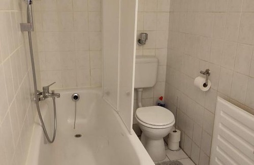 Ratingen Apartamento | Moderne Ferienwohnung Messe Monteurwohnung Business Appartement Ratingen 4-5 P, Flughafen Düsseldorf