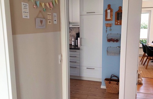 Haste Condominio | Moderne Helle 3-zimmer-wohnung mit Kamin + Garten, Familienfreundlich