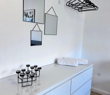 Dinslaken Apartamento | Moderne, helle Wohnung mit Terasse 15min bis OB Centro, Klimaanlage