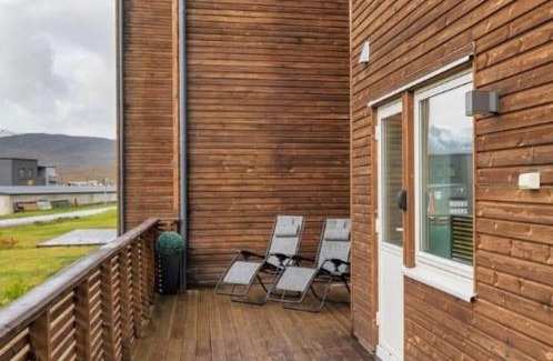 Tromso Apartamento | Moderne hybel nær naturen - gratis parkering!