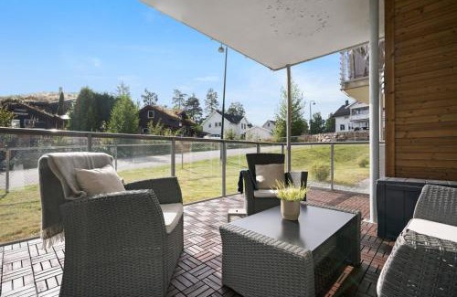 Eidsvoll Apartamento | Moderne leilighet - nært flyplass - lader for elbil