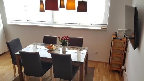 Neulerchenfeld Apartamento | Moderne Maisonette mit Terrasse