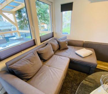 Rheinsberg Casa | Moderner Einraumbungalow auf eigenem Grundstück