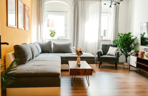 Konigstein an der Elbe Apartamento | Modernes Apartment mit Balkon und Stellplatz