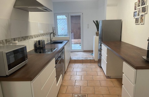 Geisenheim Apartamento | Modernes Apartment mit Whirlpool Gartensauna