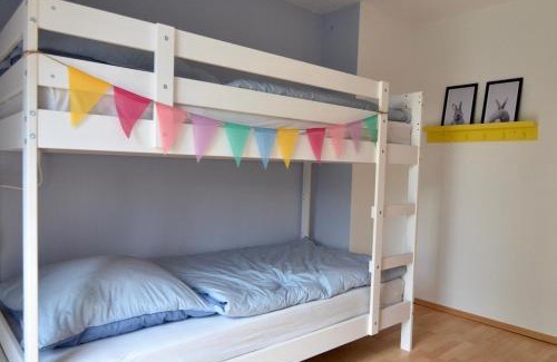 Vadersdorf Apartamento | Modernes Ferienhaus für Familien und Surfer