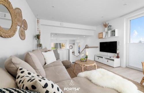 Bockholm Casa | Modernes Ferienhaus "Meerliebe" mit direktem Meerblick an der Ostsee