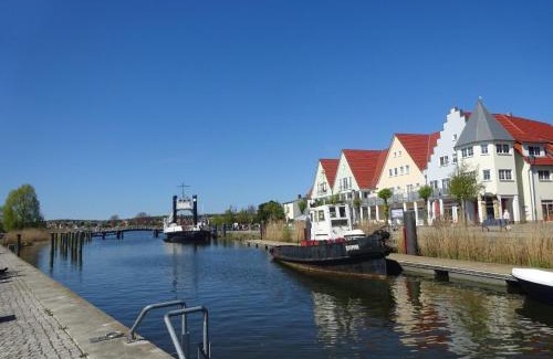 Wolgast Casa | Modernes und gemütliches Ferienhaus mit Innenhof