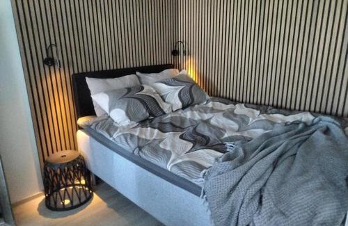 Tampere Apartamento | Moderni yksiö, parveke, parkki, palvelut