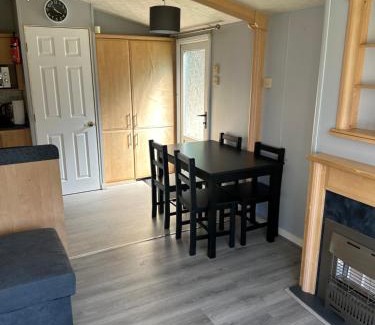 Cray Meadows Otro | Modernised 3 Bedrooms Mobile Home