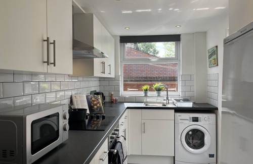 Wigan Casa | Casa-Confortable-Baño Privado-Vista a la Calle-Warrington Lane
