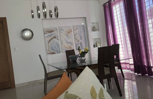 Punal Casa | Moderno Amueblado A / C wi / fi 7min