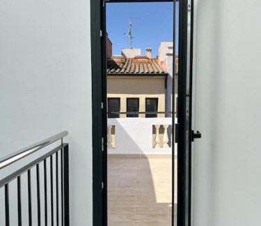 Centro de Roses Apartamento | Moderno apartamento con terraza en la azotea